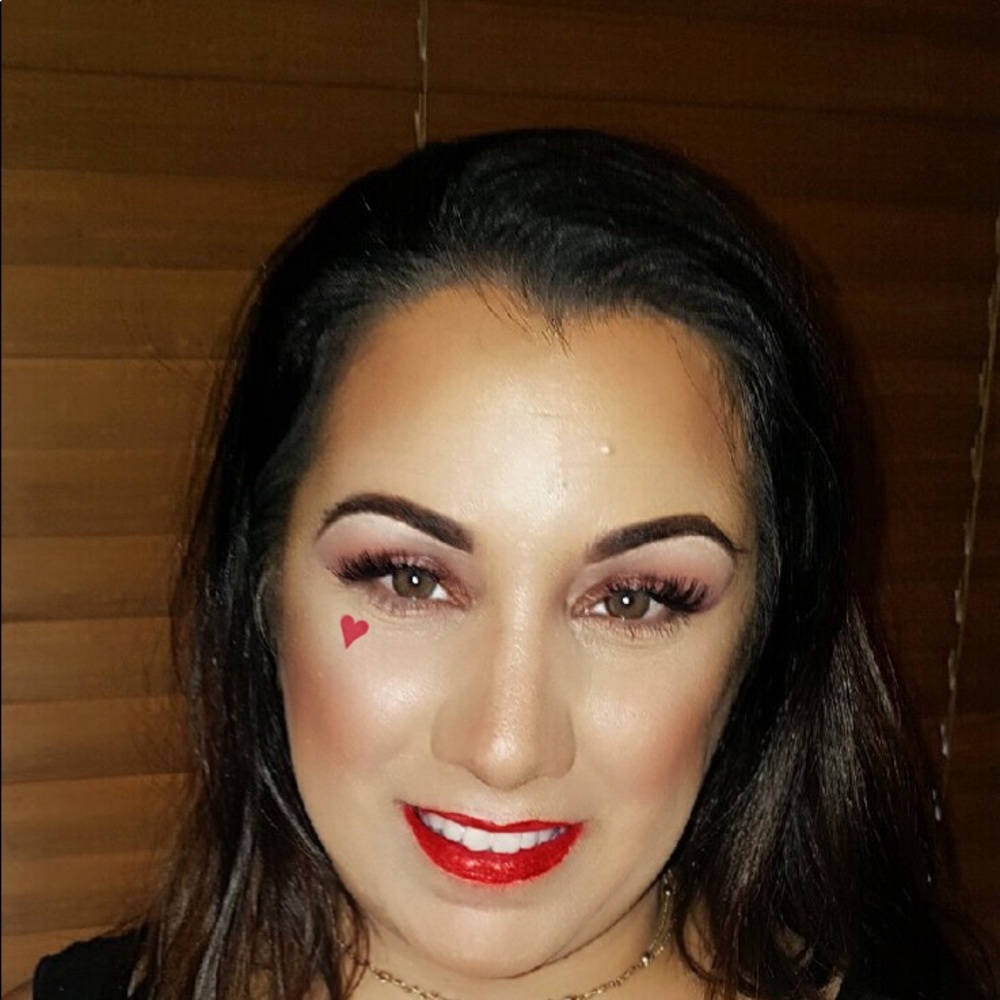 Meet your Posher, Tina